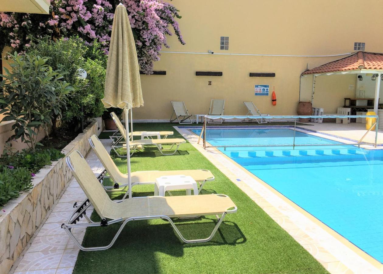 Evdokia Αpartments & Dimitra Village Agia Marina 外观 照片