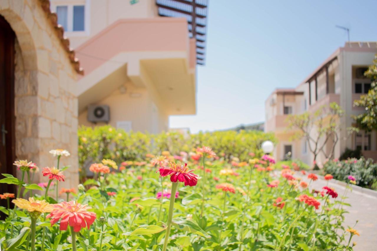 Evdokia Αpartments & Dimitra Village Agia Marina 外观 照片