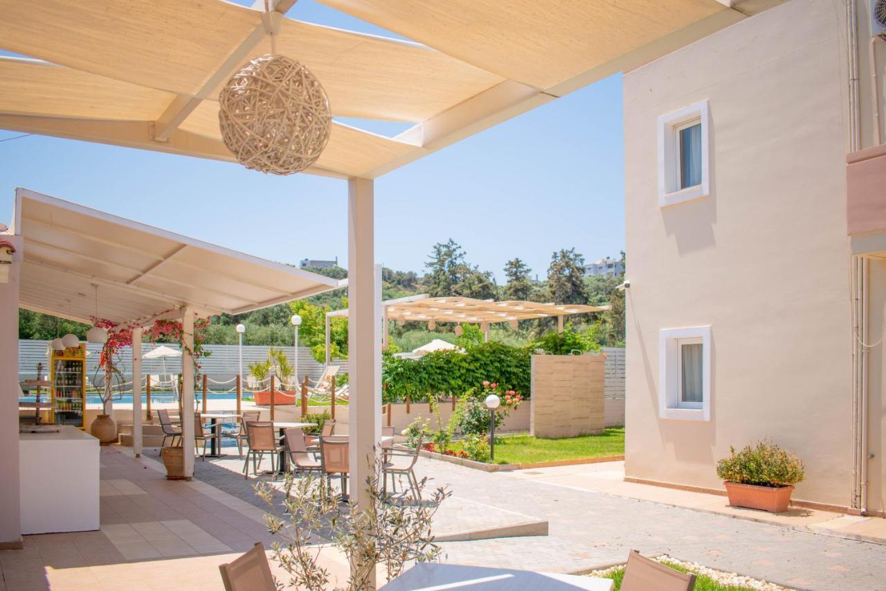 Evdokia Αpartments & Dimitra Village Agia Marina 外观 照片