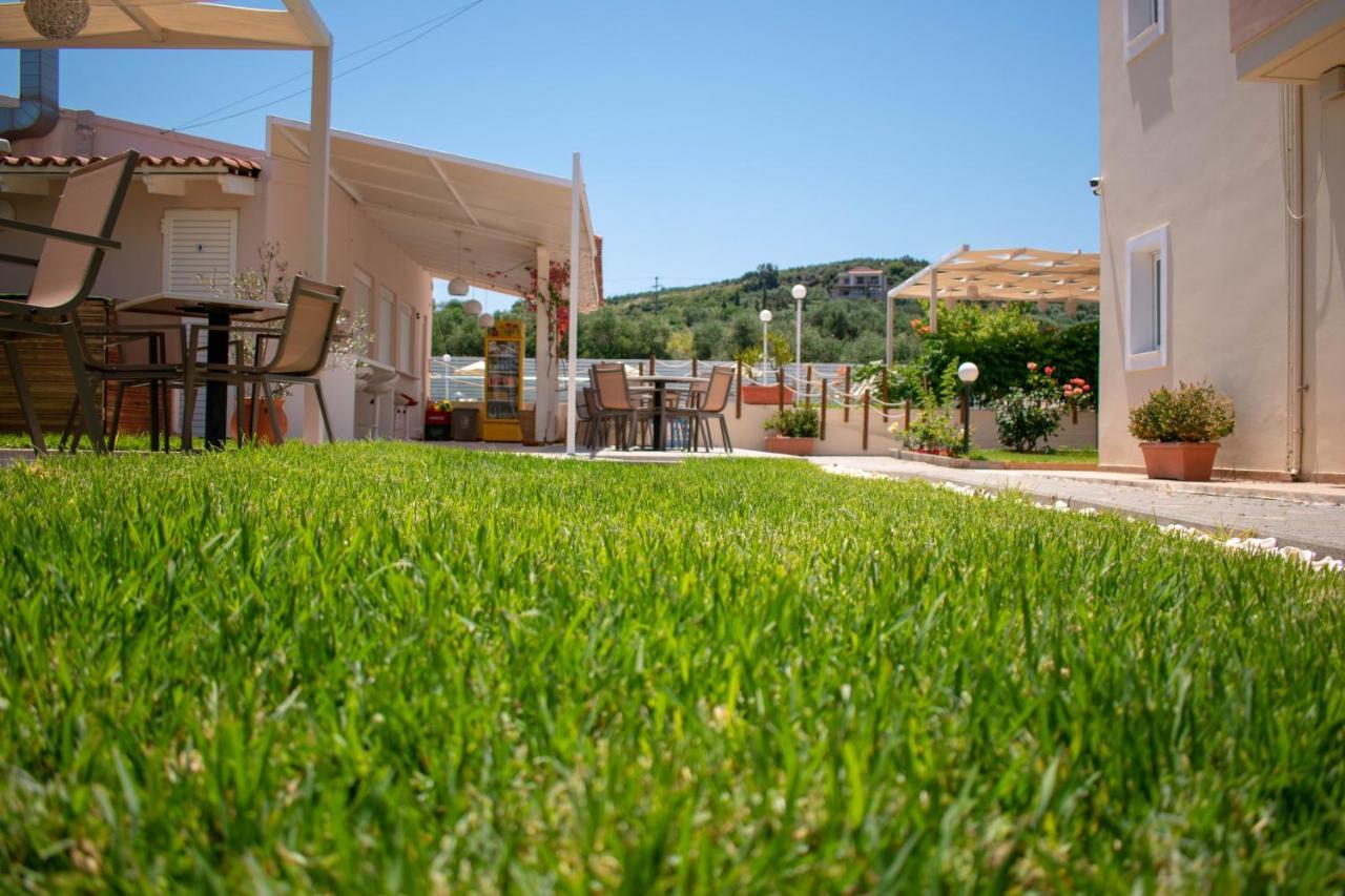Evdokia Αpartments & Dimitra Village Agia Marina 外观 照片