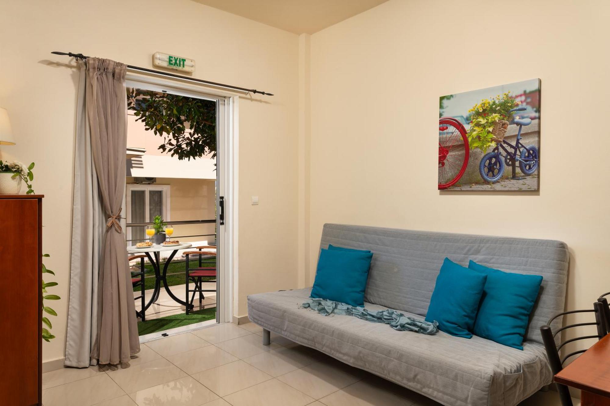 Evdokia Αpartments & Dimitra Village Agia Marina 外观 照片