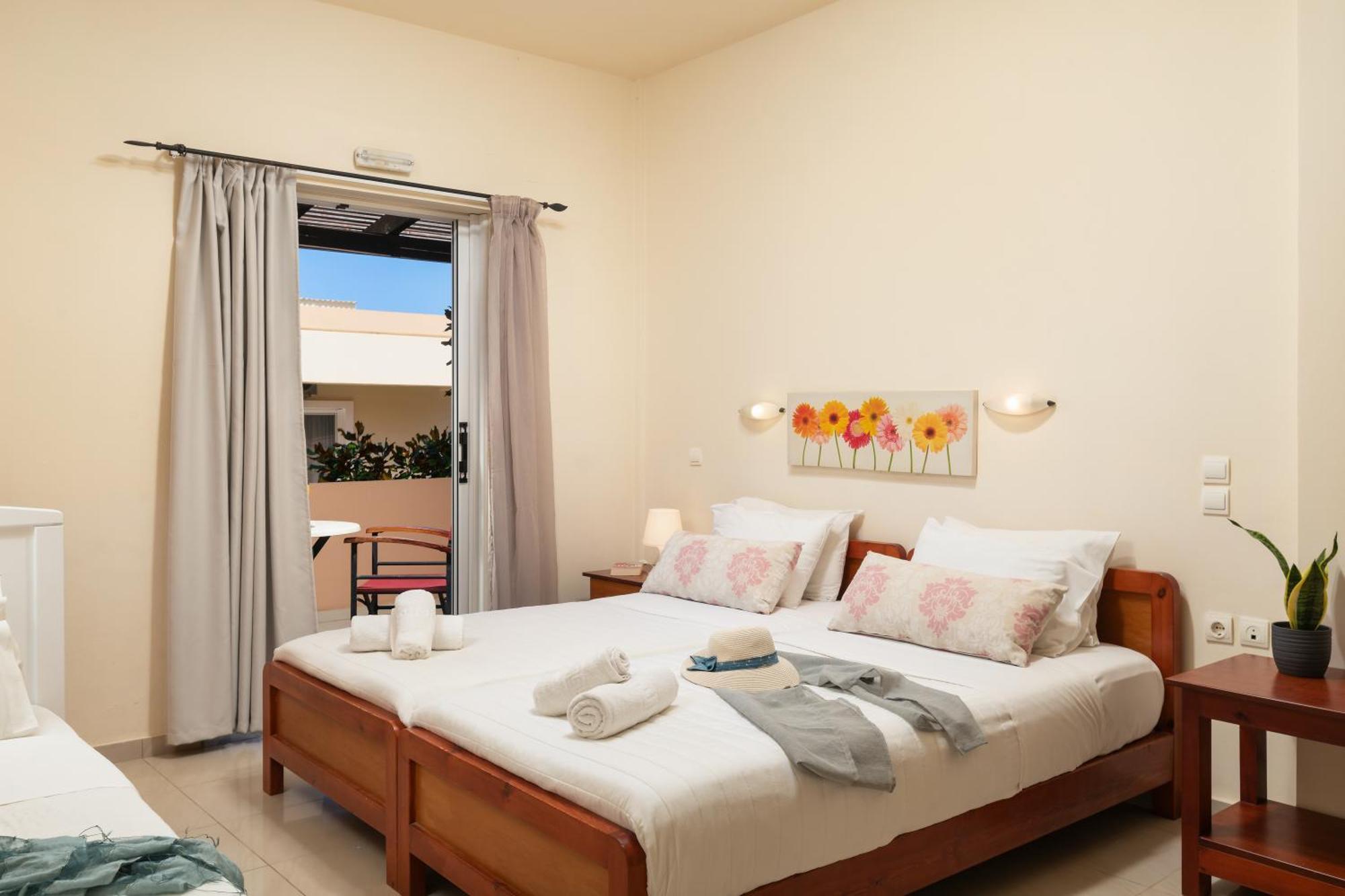 Evdokia Αpartments & Dimitra Village Agia Marina 外观 照片