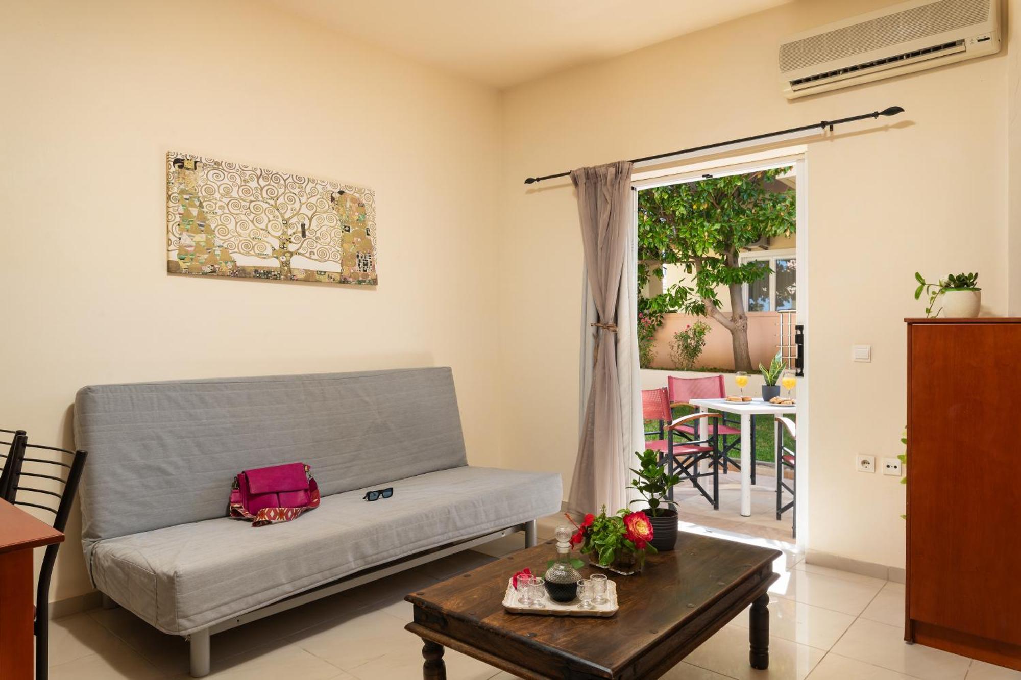 Evdokia Αpartments & Dimitra Village Agia Marina 外观 照片