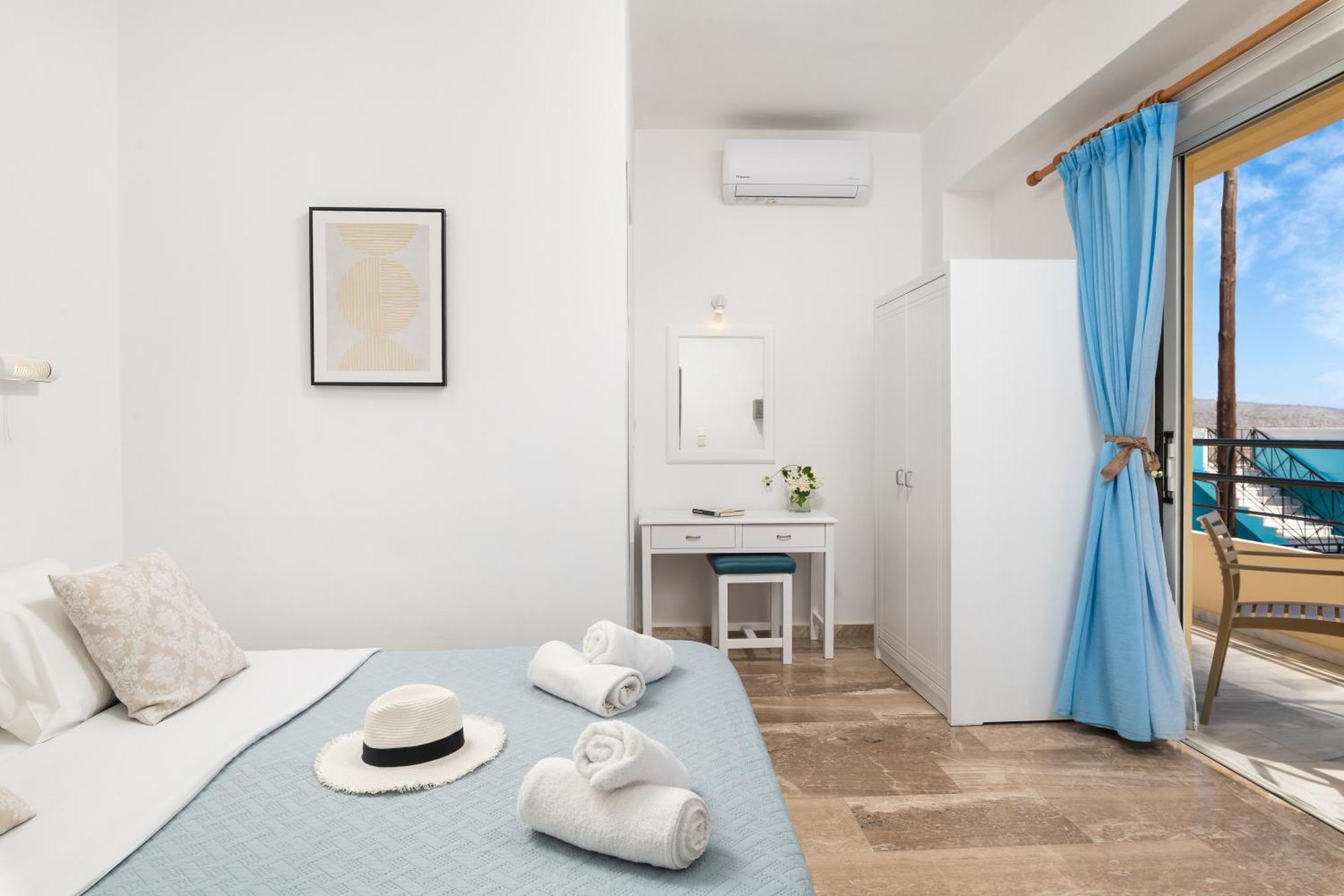 Evdokia Αpartments & Dimitra Village Agia Marina 外观 照片