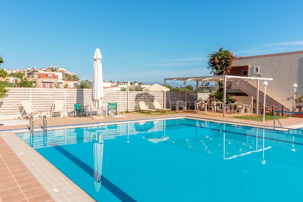Evdokia Αpartments & Dimitra Village Agia Marina 外观 照片